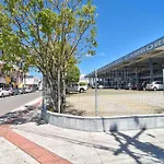 Na Rua Do Balneario Shopping/Rodoviaria Hk4532